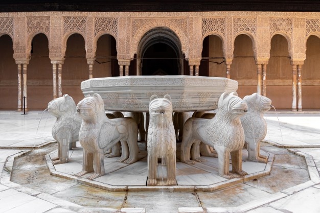 Patio de los Leones en los Palacios Nazaríes