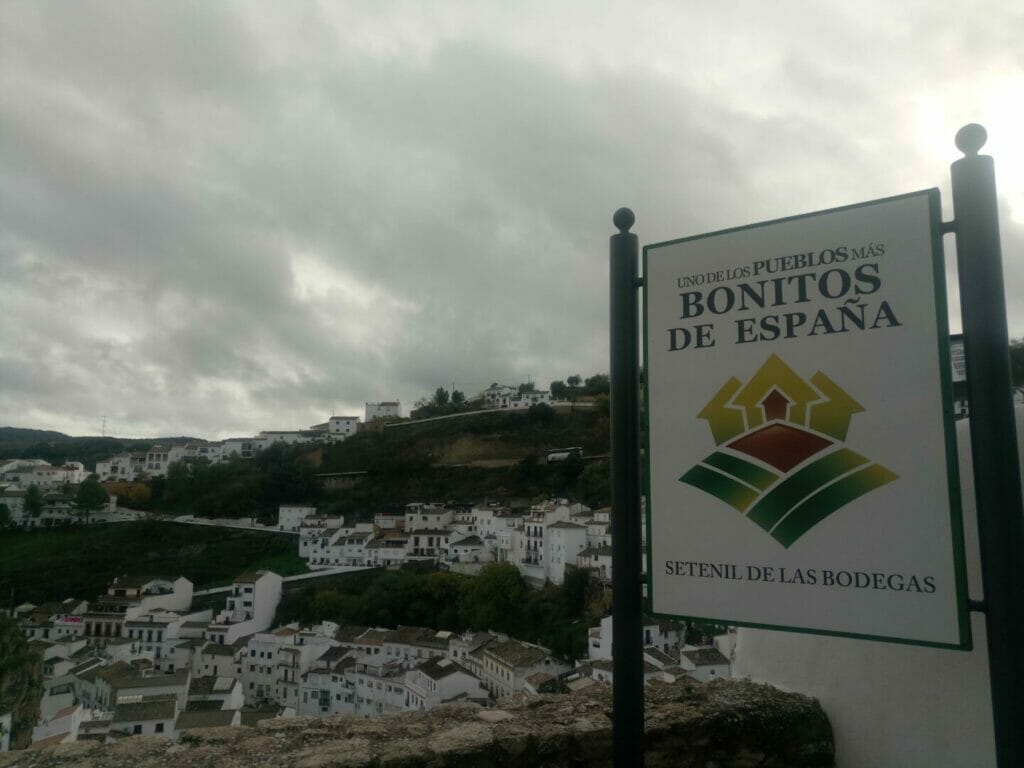 10 Curiosidades de Setenil de las Bodegas 3 Excursion a Setenil de las Bodegas 1