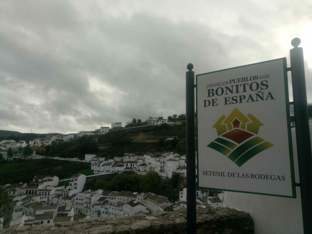 Excursion to Setenil de las Bodegas 1