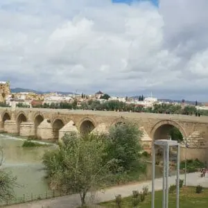 Escenarios de Juego de Tronos en Córdoba: Puente Romano de Córdoba