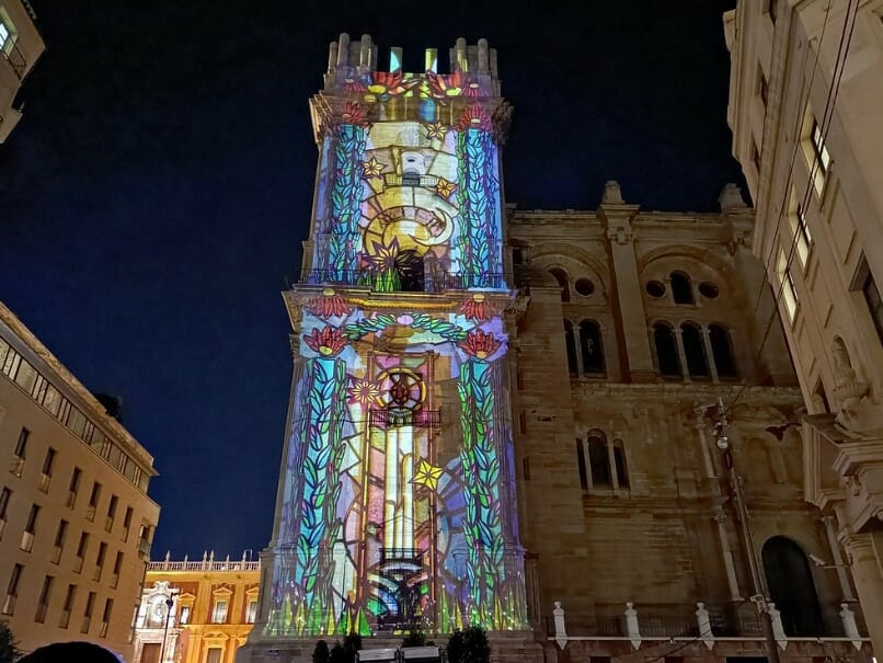 Was es zu Weihnachten in Málaga zu sehen gibt 2 Videomapping der Kathedrale von Malaga
