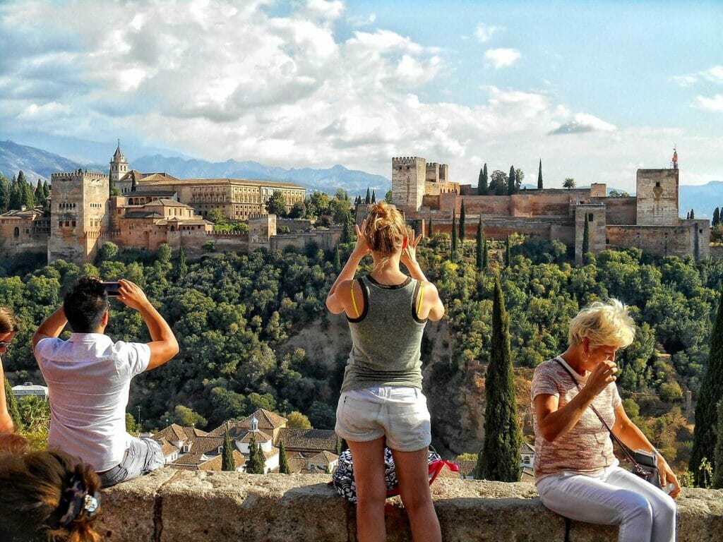 Évasion à Grenade, vue sur l'alhambra