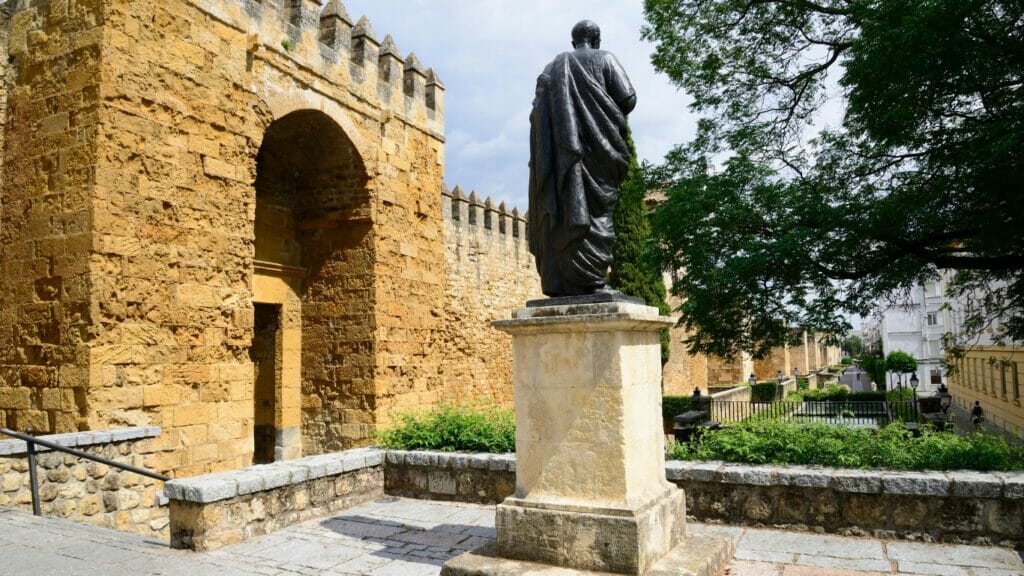 Das Almodóvar-Tor in Córdoba 1 Das Almodóvar-Tor von Córdoba mit seinen Türmen und der Stadtmauer