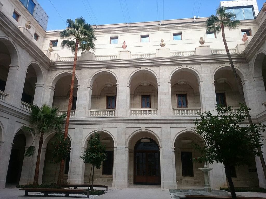 Best museums in Malaga: the Aduana museum 