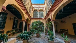 patios andaluces de sevilla