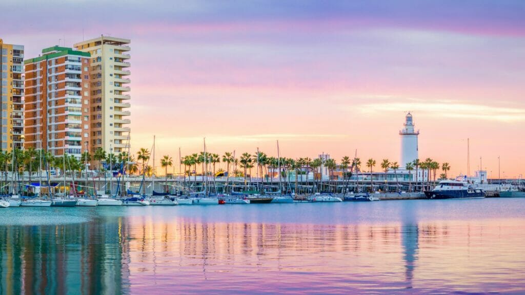 Malaga Traditions 10 Aujourd'hui, nous découvrons une partie de la culture et des traditions de Malaga, afin que vous puissiez organiser une escapade dans cette belle ville du sud de l'Andalousie.