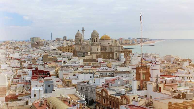 10 sehenswerte Städte in Andalusien 6 Sehenswerte Städte in Andalusien: Cádiz