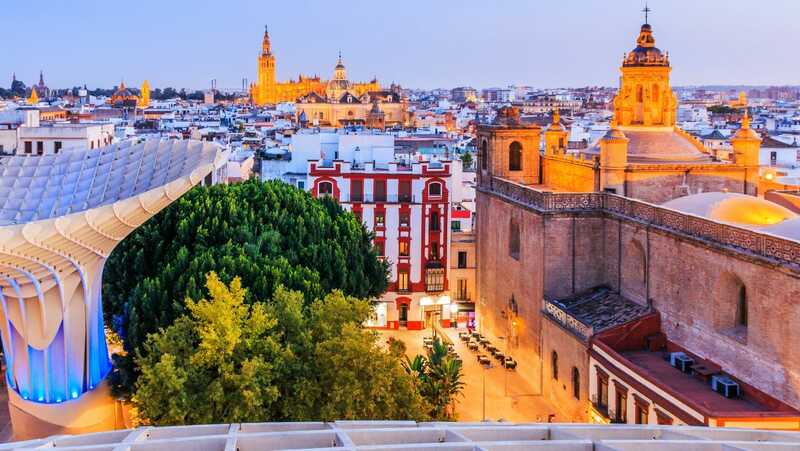 Die 5 schönsten Springbrunnen der Alhambra in Granada - Visitanddo