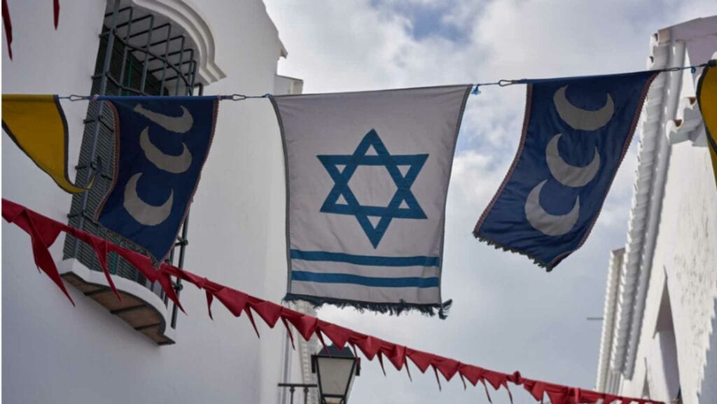 Festival 3 cultures Frigiliana flags