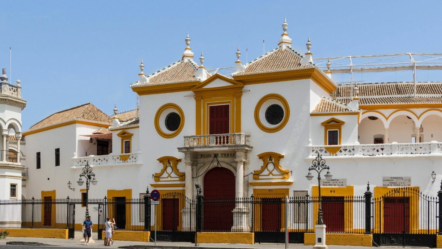 5 Indispensable places to visit in Seville's El Arenal neighbourhood