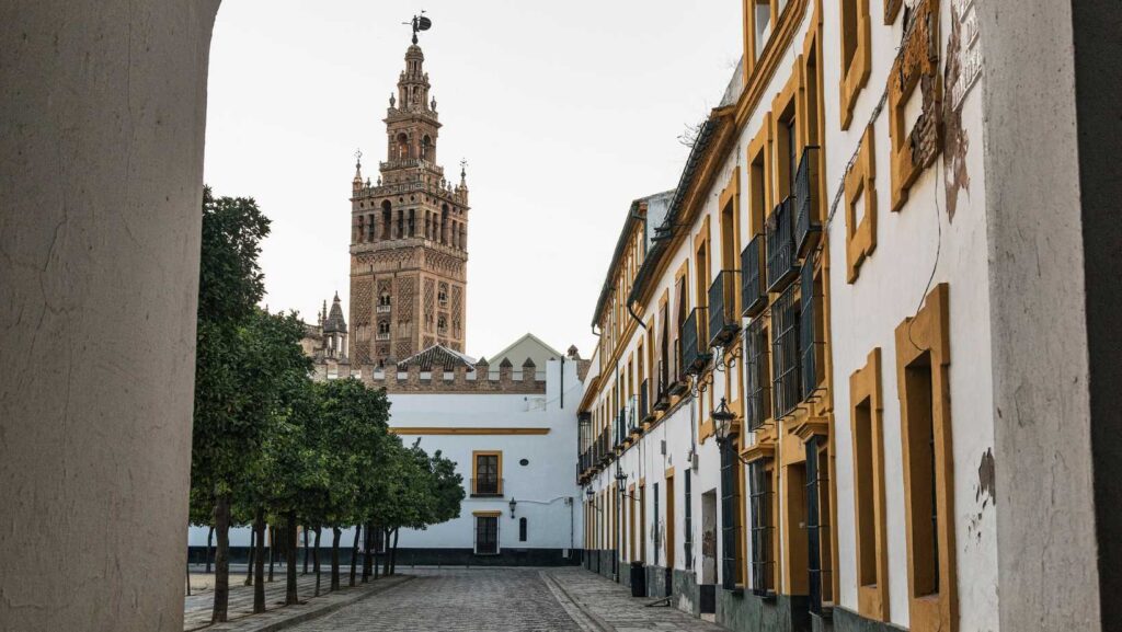 Feria de Abril de Sevilla en 2025 9 barrio santa cruz sevilla 1