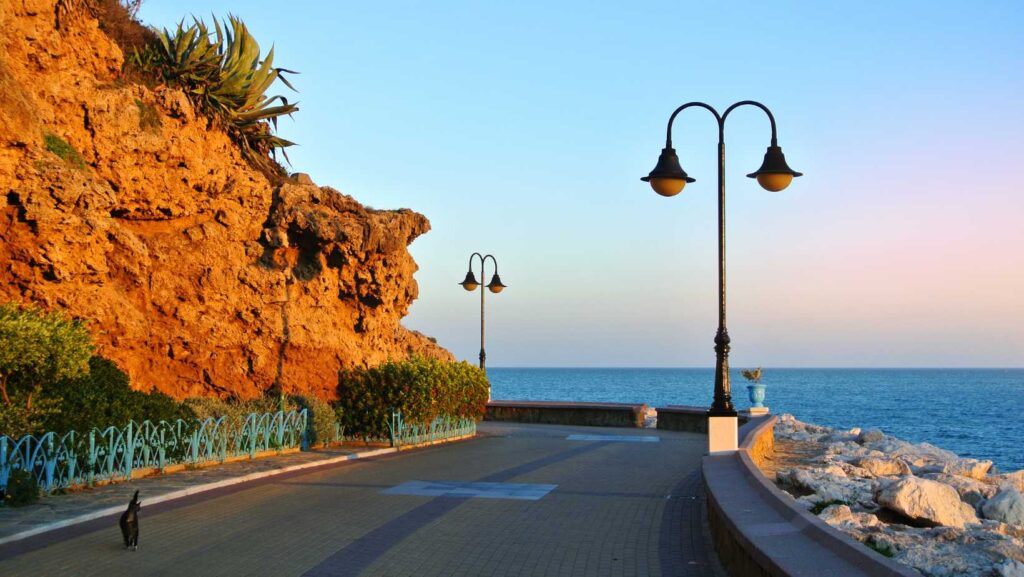 Les plages de Torremolinos : soleil, mer et expériences inoubliables 6 TÉLÉCHARGEMENT DE PHOTOS 750