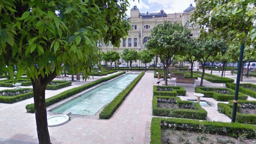 Jardins de Puerta Oscura : beauté verte à Malaga 4 Porte sombre du jardin