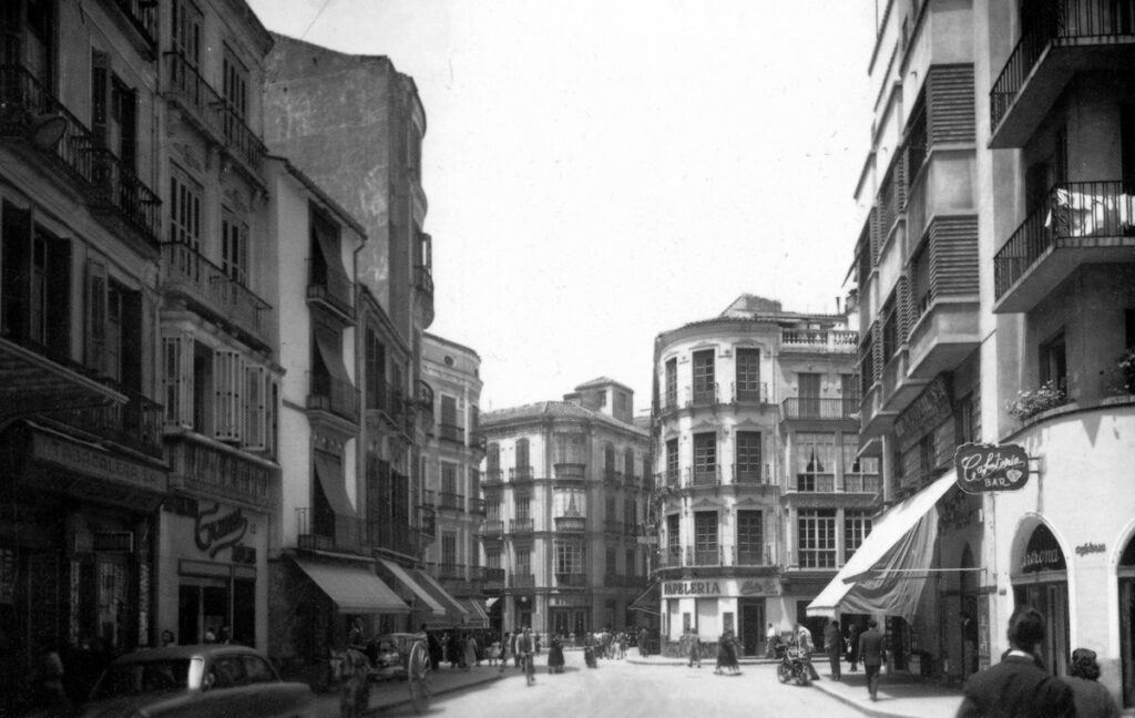 Plaza del Carbón: encuentros en el casco antiguo 2 image 2