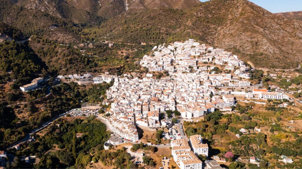 Pueblos de Marbella cerca con encanto: rincones que enamoran 3 ojen pueblos cerca de Marbella