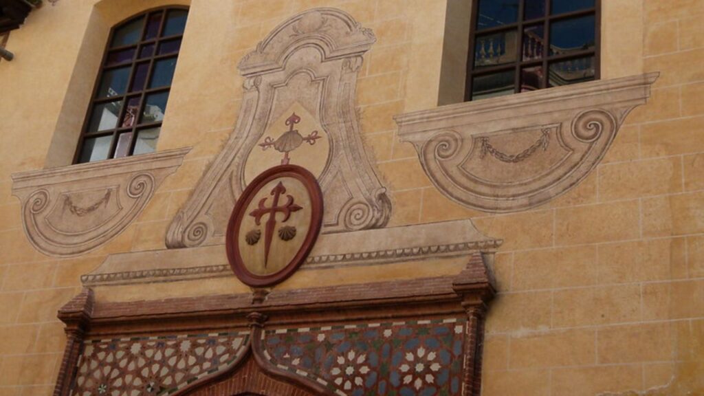 Iglesia de Santiago Málaga: Arte Sacro en el Corazón de Málaga 2 Iglesia de Santiago Malaga 2