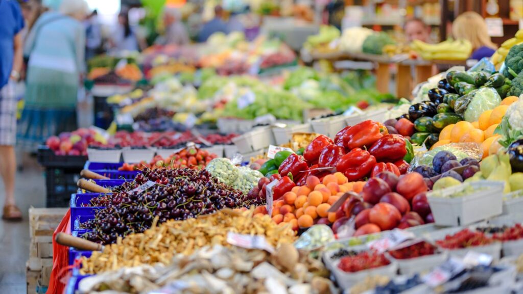 10 imprescindibles que ver en Estepona 9 mercado de abastos que ver en estepona