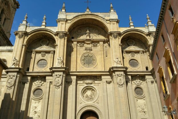 Alrededores de la Catedral de Granada y Plaza Nueva