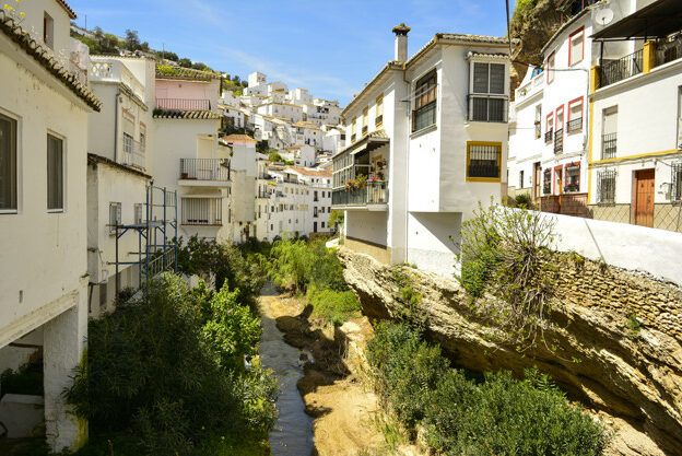 Setenil de las Bodegas, andalusisches Dorf in Cadiz, Spanien