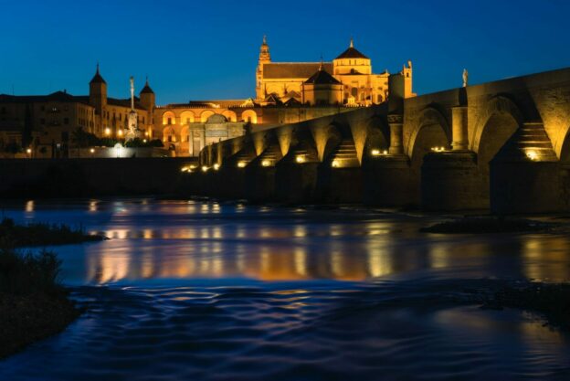 visita nocturna mezquita